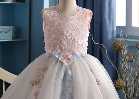 Gorgeous Cotton Kids Flower Girl Dresses / Baby Smocked Luxury Flower Girl Dresses