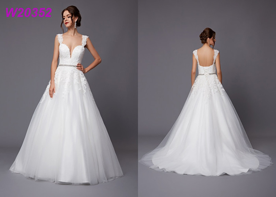 겸손한 투명한 깊은 Bride V 네클라인 공주 결혼 예복 결박은 후에 위로 끈으로 묶습니다